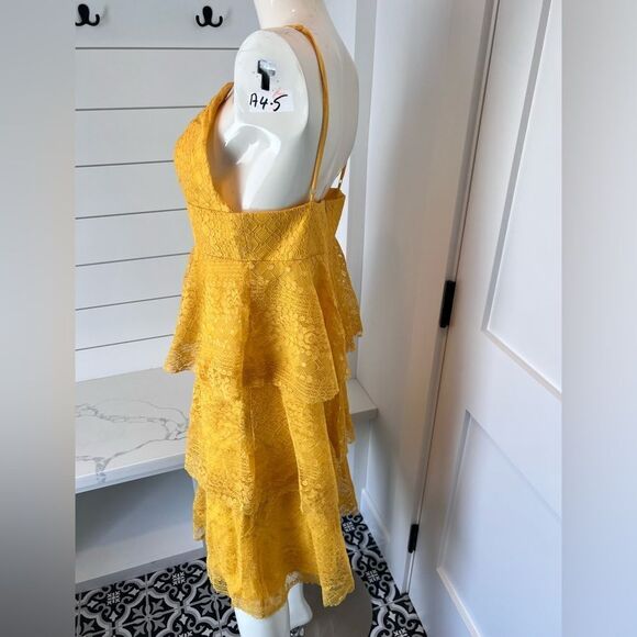 Lulus yellow tiered dress - Picture 7 of 10